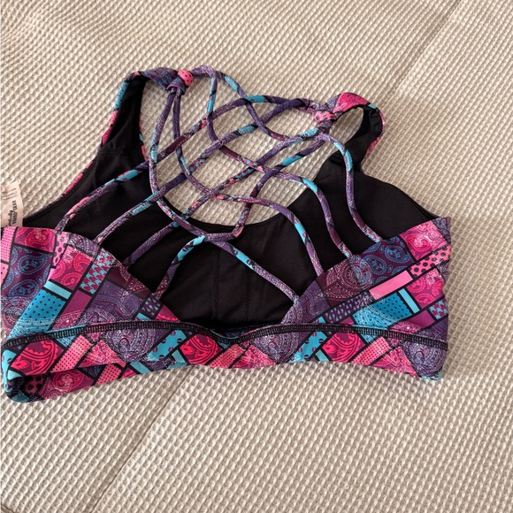 Colorful Geometric Sports Bra CVG Butterfly Back - Picture 2 of 2